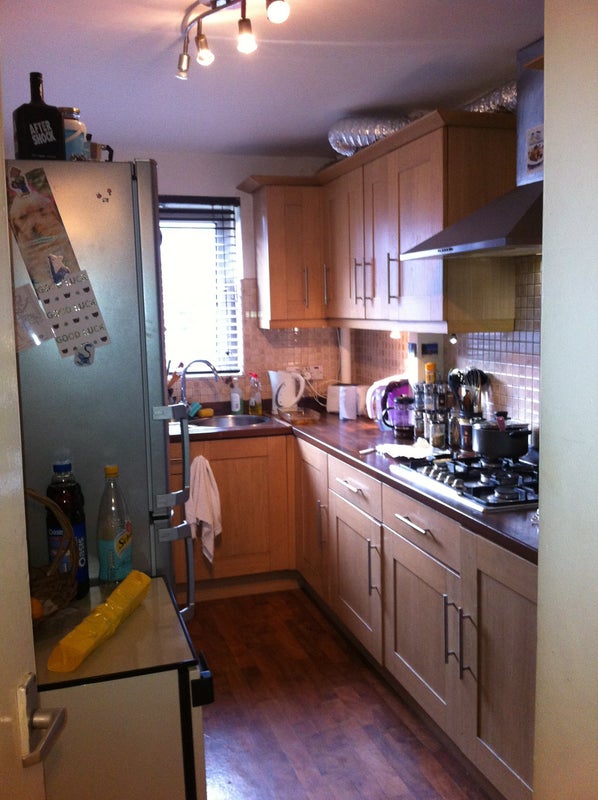 Photo 1: Kitchen