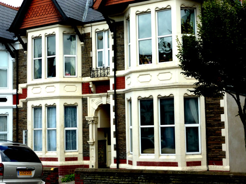 Photo 1: House