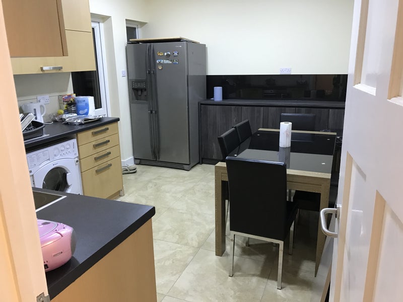 Photo 1: Kitchen