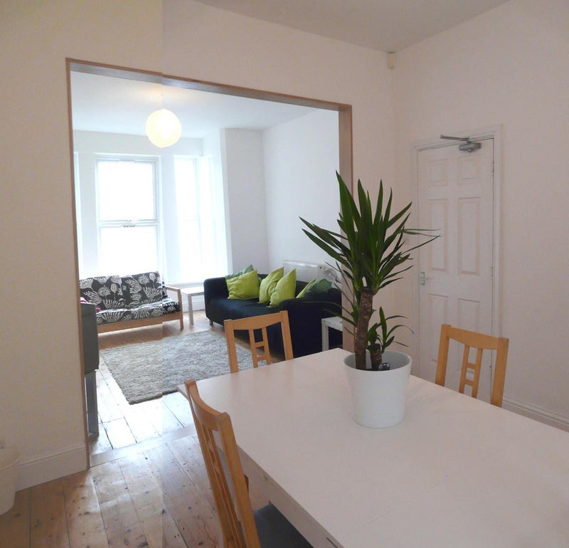 Photo 1: Large Lounge/Dining (no ground floor bedrooms here!)