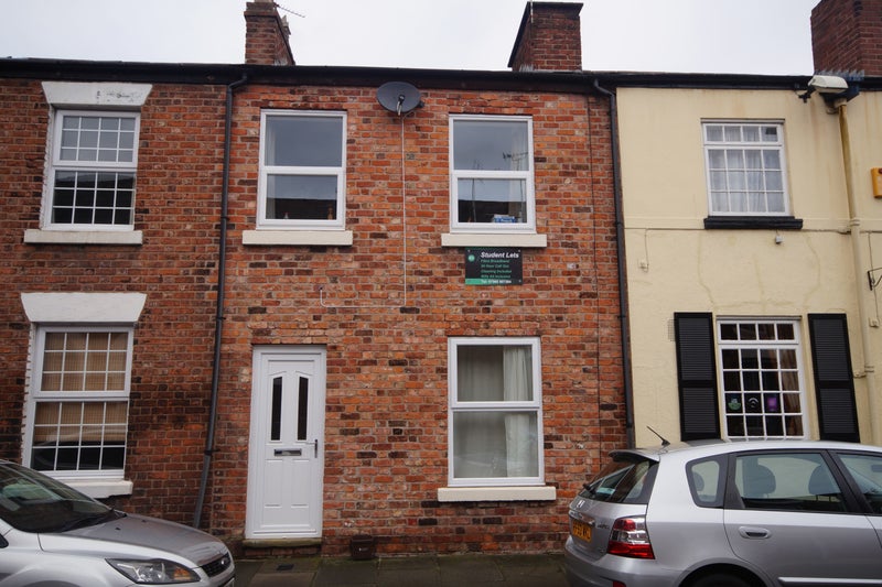 Photo 1: 24 CHURCH STREET