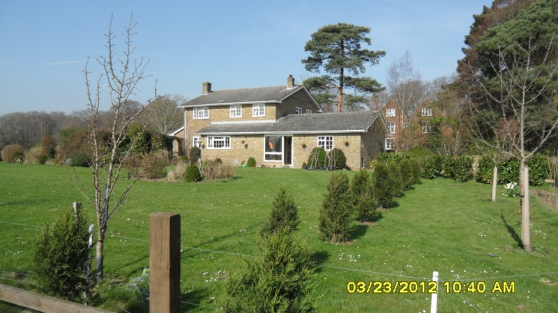 Photo 1: Large Privat  Garden