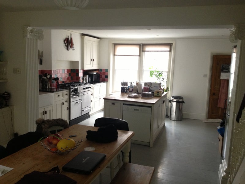 Photo 1: Kitchen/diner