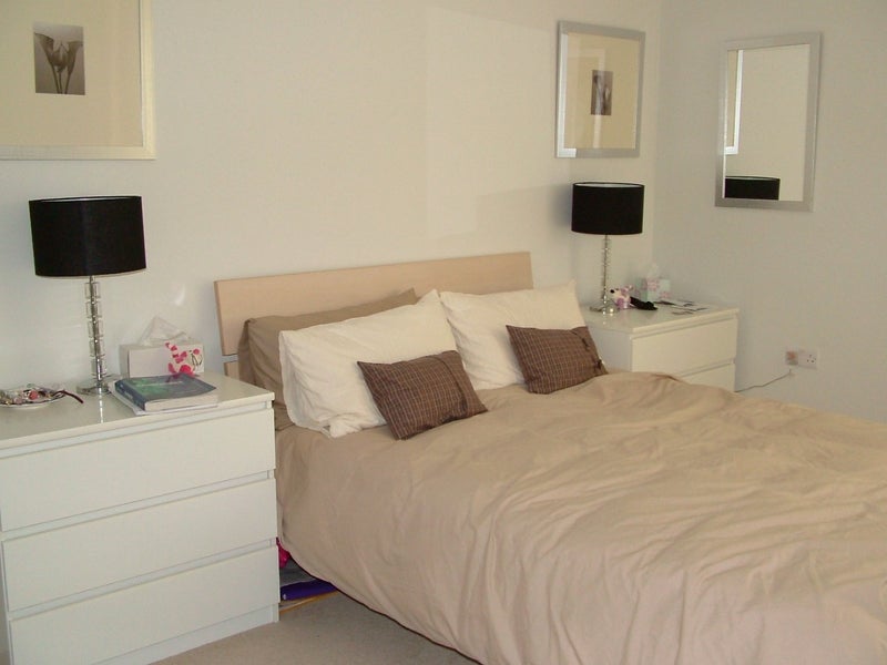 Photo 1: Main Double Bedroom