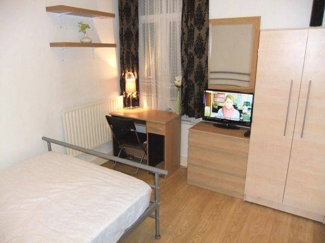 Rent A Room With Own Bathroom East Ham On Rent A Room With Own Bathroom East Ham On
