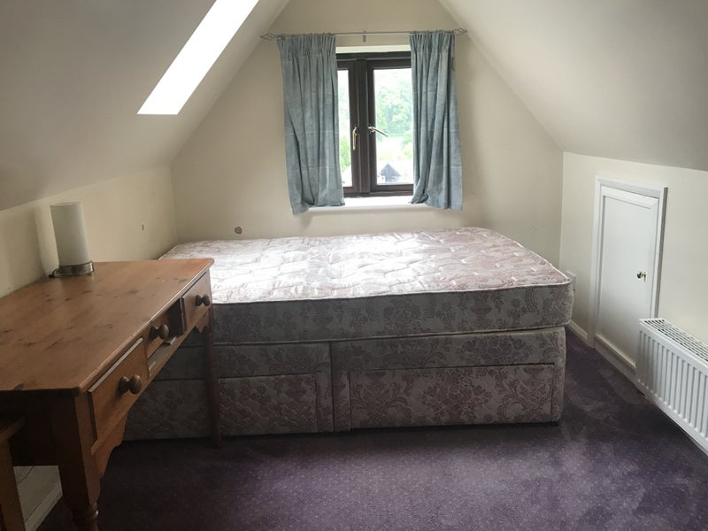 Photo 1: Loft room close to A38