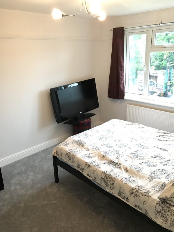 Double Room For Couple To Rent In Isleworth Double Room For Couple To Rent In Isleworth