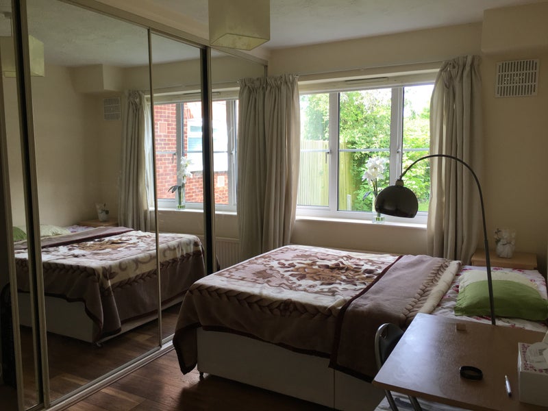 'Lovely double room for rent in Harrow on the Hill' Room to Rent from