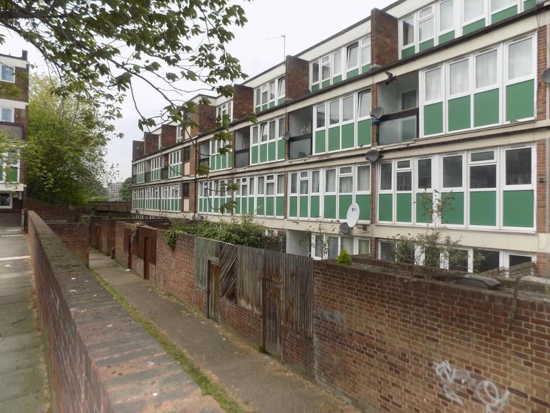 One Room To Rent In Woolwich One Room To Rent In Woolwich
