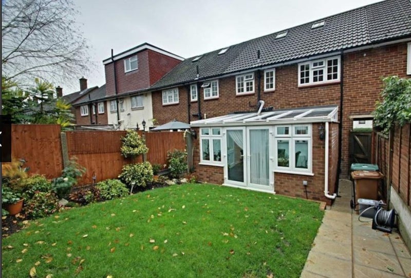 'Beautiful Home in Carpenders Park' Room to Rent from SpareRoom