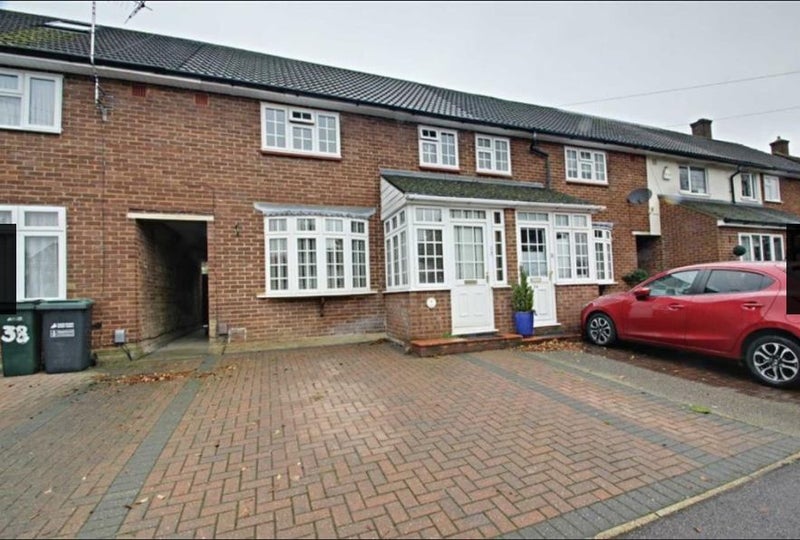 'Beautiful Home in Carpenders Park' Room to Rent from SpareRoom