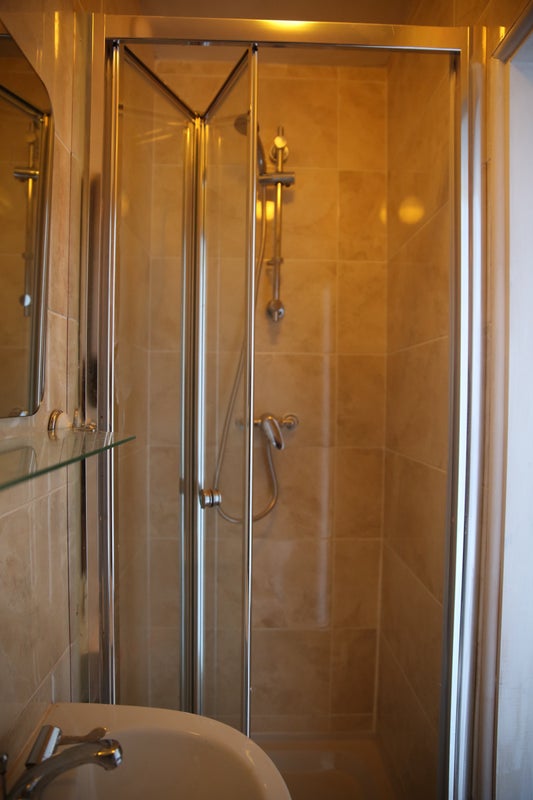 Ensuite Double Room To Rent Acton Ensuite Double Room To Rent Acton