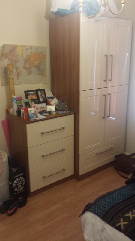 Next To Tesco Extra Altrincham Town Centre Spareroom