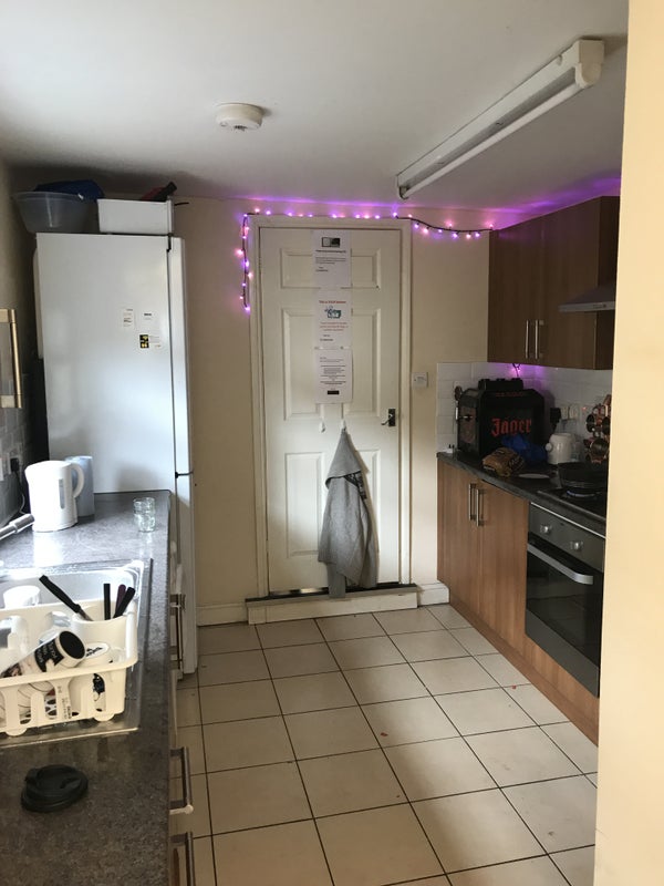 Double Room To Rent In Plaistow Double Room To Rent In Plaistow