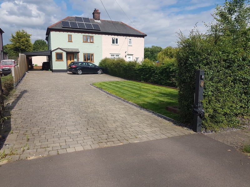 'Double room ensuite close to Stansted Airport' Room to Rent from SpareRoom