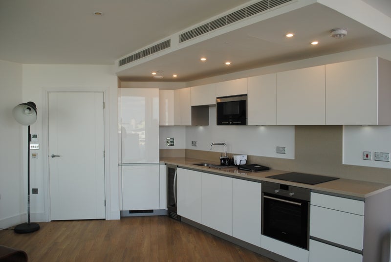 '1 bedroom apartment Ontario Point, Maple Quays' Room to Rent from