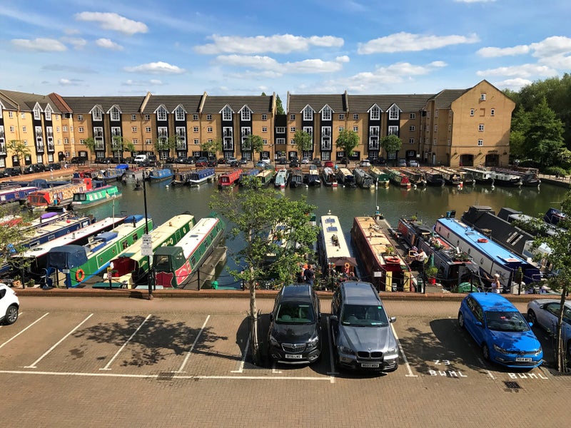 'Double Room In Apsley Lock Marina' Room to Rent from SpareRoom