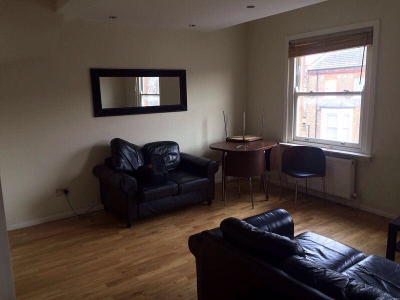 Double Room For Couples To Rent In West London Double Room For Couples To Rent In West London