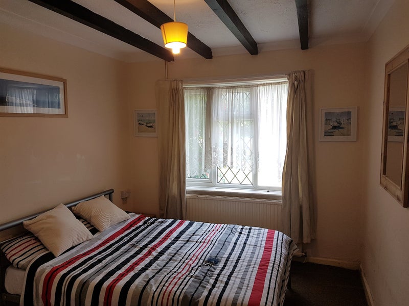 'Room to rent near Bournemouth Airport, West Parley' Room to Rent from