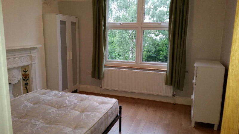 Photo 1: Large Double Room