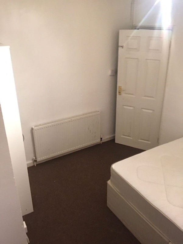 Room To Rent In Becontree Room To Rent In Becontree