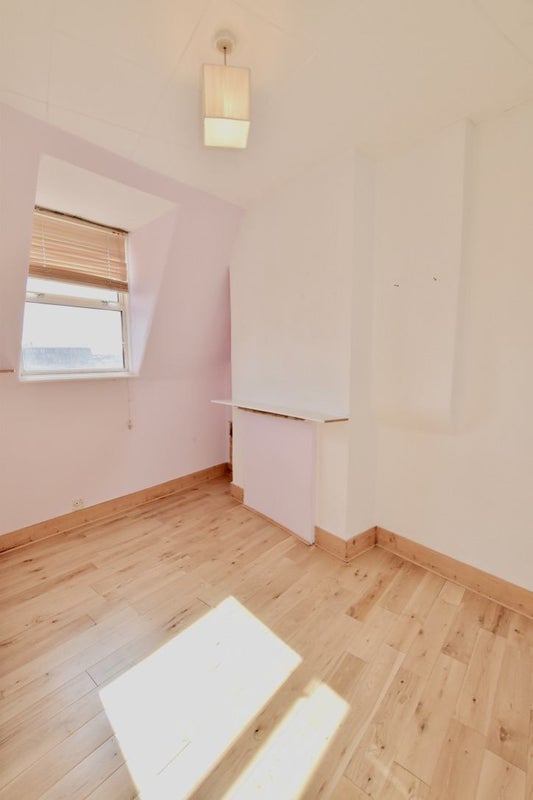 Looking For A Room To Rent At Kingston Looking For A Room To Rent At Kingston