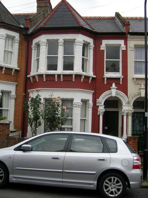 'Streatham Hill huge studio/ bedsit' Room to Rent from SpareRoom