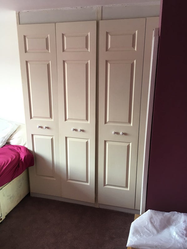 Singles burgess hill