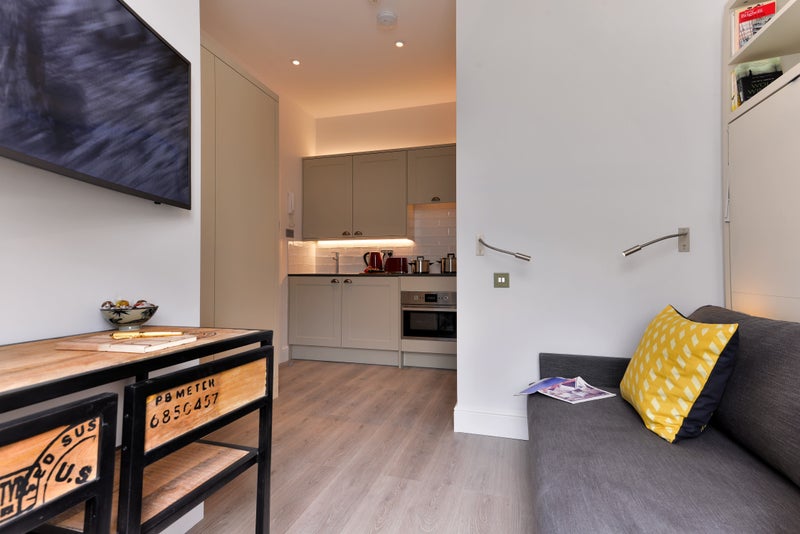 Room For Rent Queensway Room For Rent Queensway