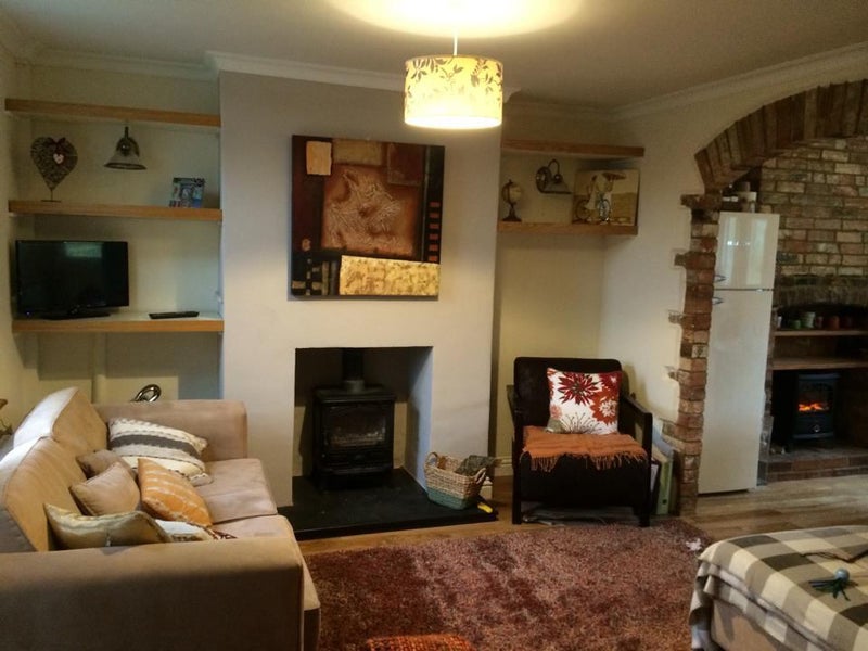 'Pretty village. 10 minutes to Leighton Buzzard' Room to Rent from