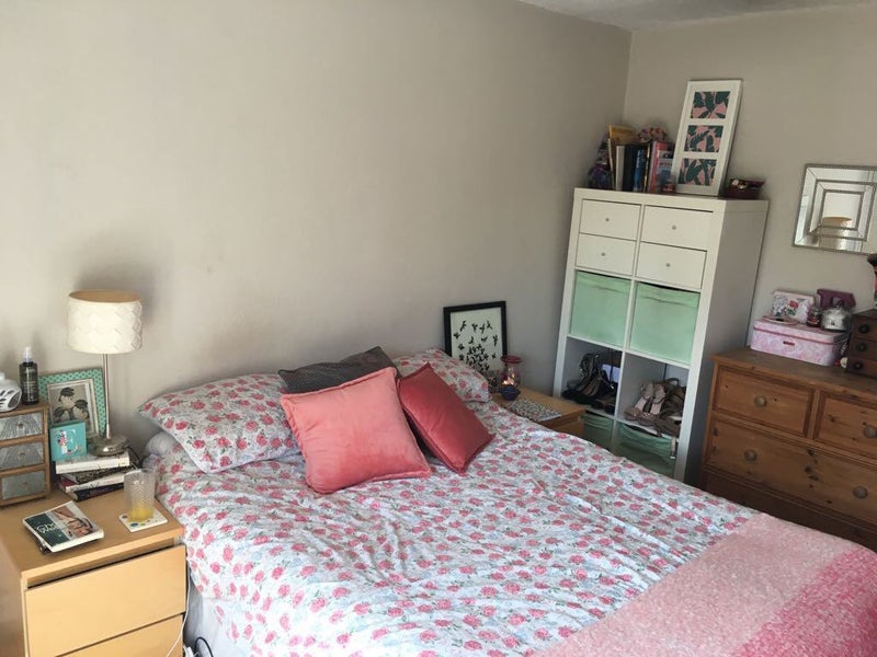 'Double room available in the Putney area ' Room to Rent from SpareRoom