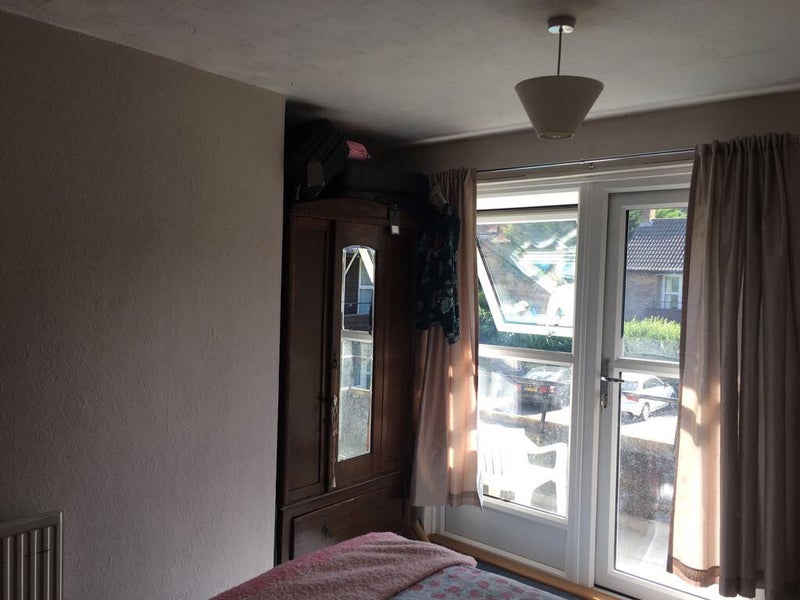 'Double room available in the Putney area ' Room to Rent from SpareRoom