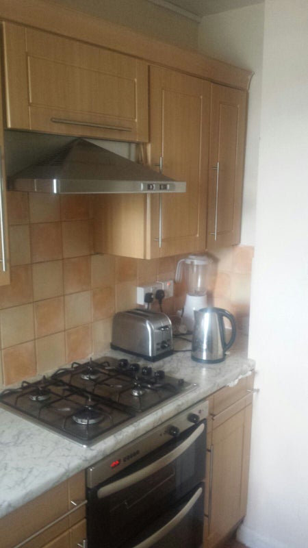 Photo 1: Spacious Kitchen with all needed accessories 