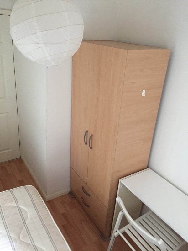 Single Room Bridge Wardrobe Single Room Bridge Wardrobe
