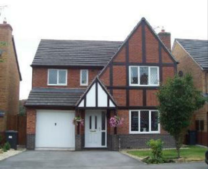 Photo 1: Four bedroom detached 