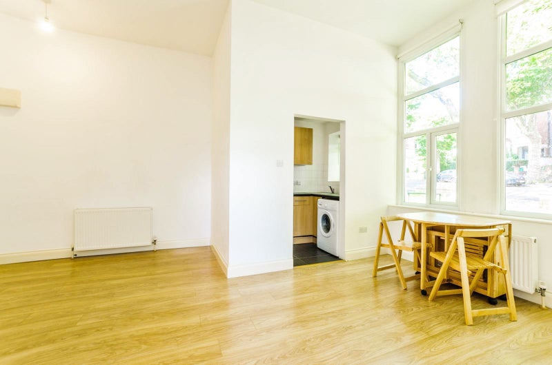 '1Bed flat in Stroud Green,Finsbury Park, London N4' Room to Rent from