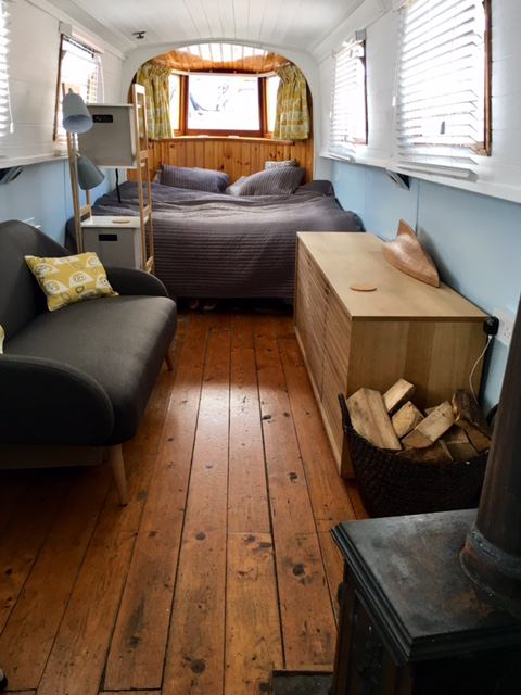 Modern lovely Narrow Boat Zone 2 -\' Room to Rent from SpareRoom Modern lovely Narrow Boat Zone 2 -\' Room to Rent from SpareRoom