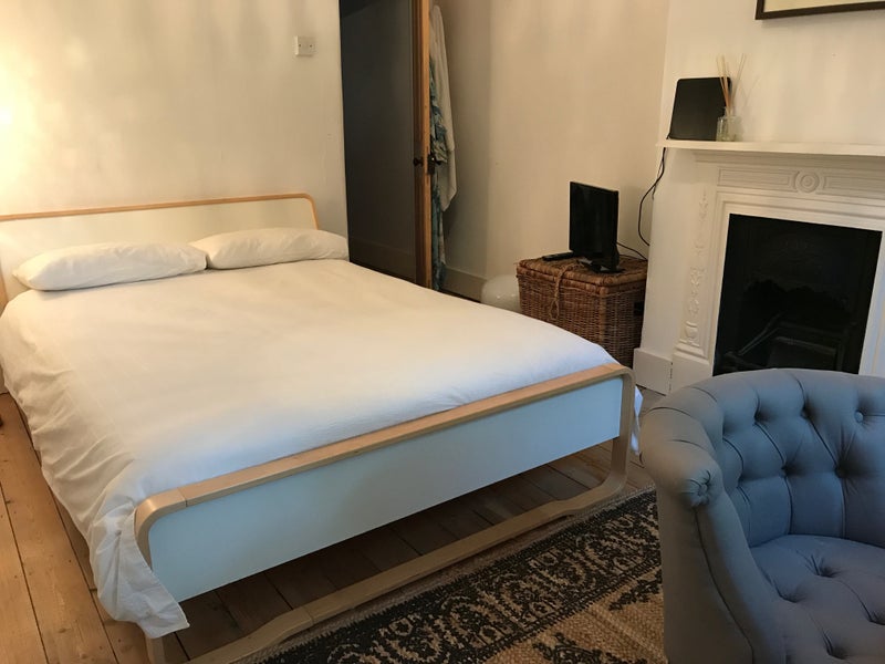 Photo 1: Room for rent view 1