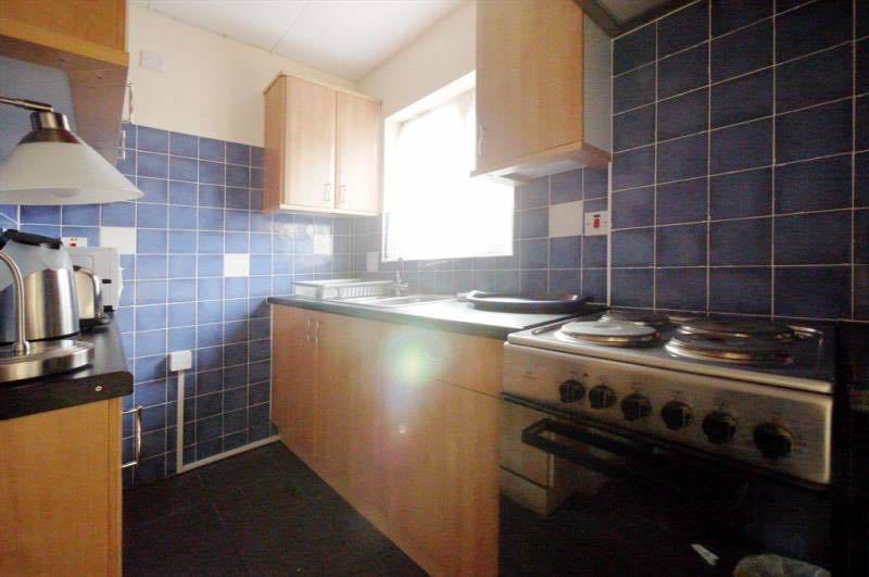 'Large Rooms available Bills Included Acton' Room to Rent from