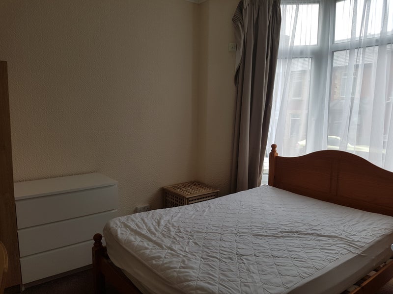 Spare Rooms For Rent In Bridgend Spare Rooms For Rent In Bridgend