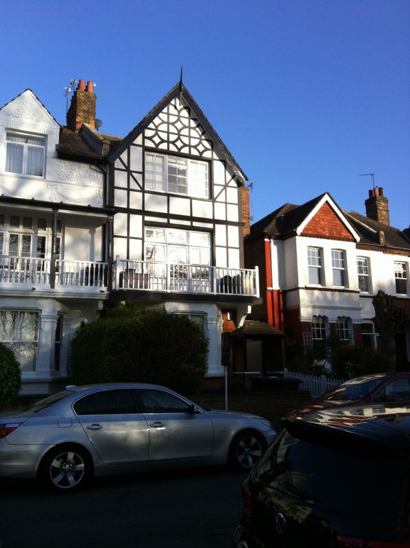 'Studio flat, furnished, Tooting Bec Common, Balham' Room to Rent from