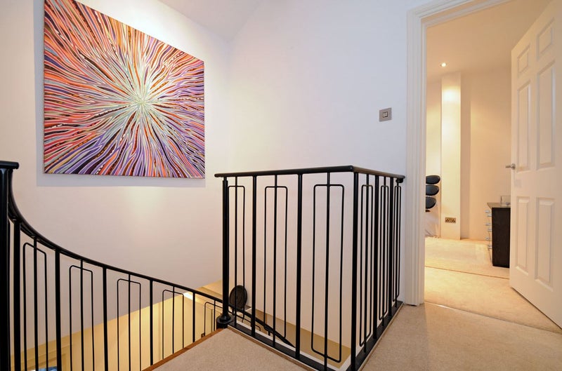 'Luxury apartment Princess Park Manor!' Room to Rent from SpareRoom