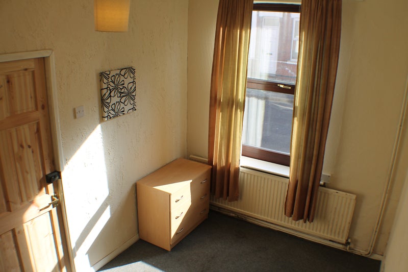 '1 Double Rooms Available, DSS NG2' Room to Rent from SpareRoom