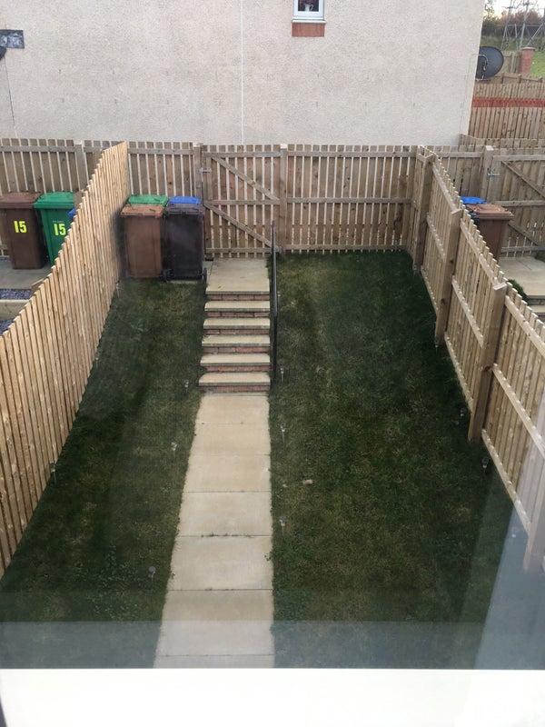 Photo 5: Overlooking private rear garden