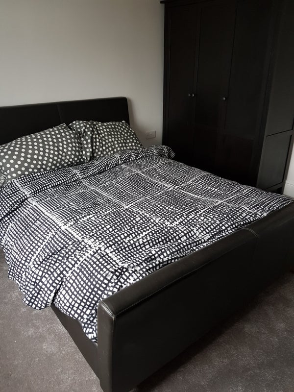 Photo 1: Double finished room