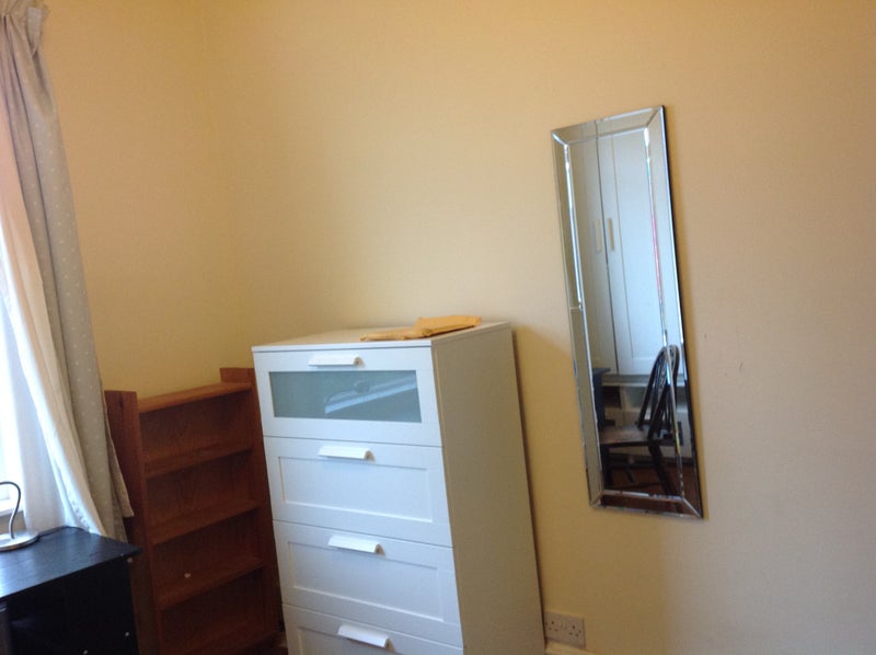 'Room To Rent In Family Home In Didsbury' Room to Rent from SpareRoom