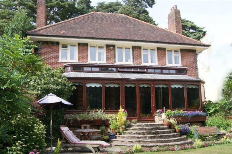 'Double Room En Suite Charminster Bournemouth ' Room to Rent from SpareRoom