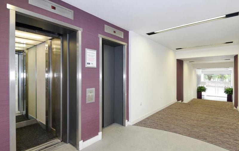 'Modern studio apartment High Town Centre' Room to Rent from