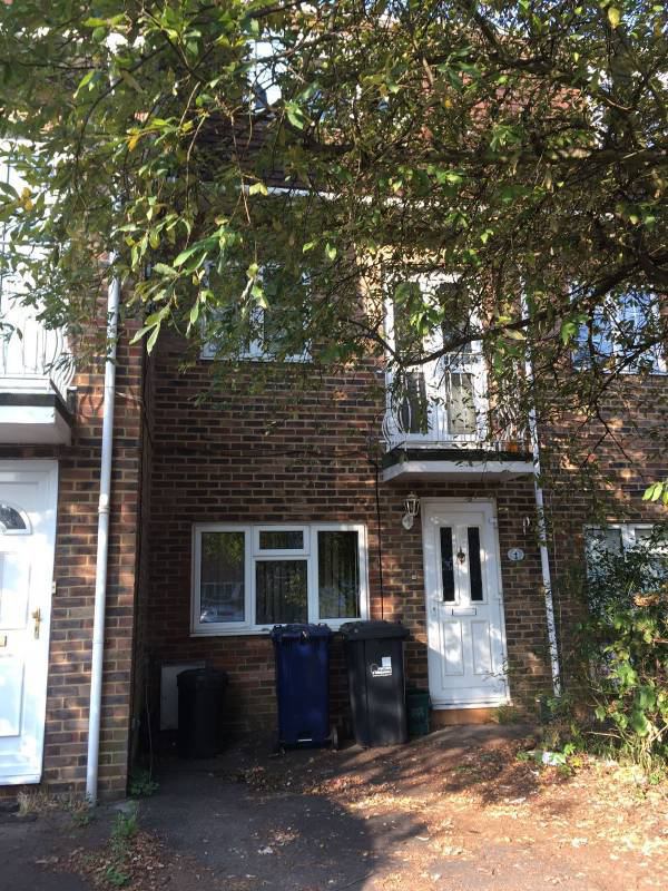 'Double room for rent in West London' Room to Rent from SpareRoom