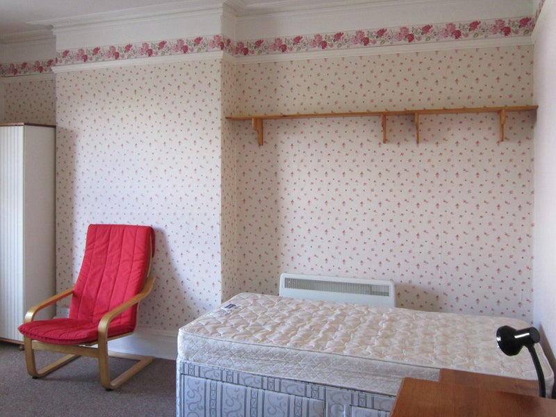 'Bedsit In Newbridge Hill, Bath' Room to Rent from SpareRoom